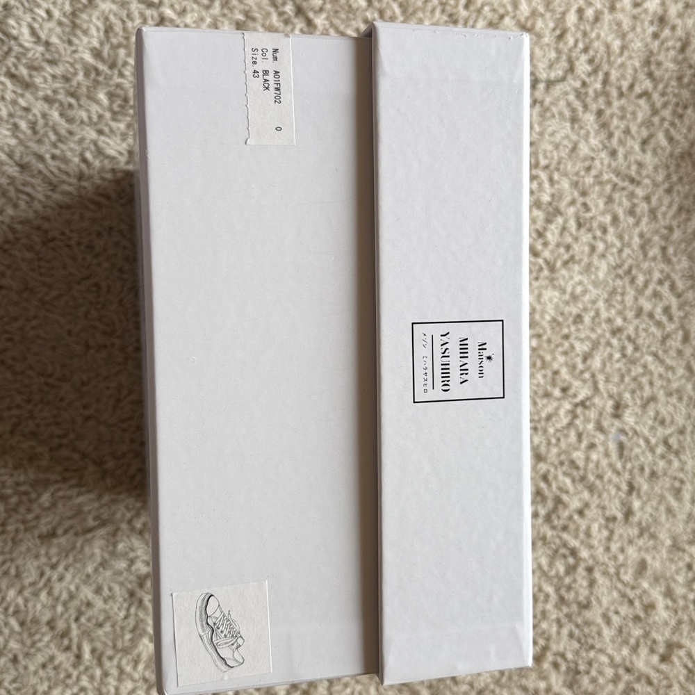 White Box - Picture 2 of 6